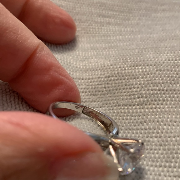 Set of Two Vintage Bella Luce rings in VGUC - Picture 5 of 6